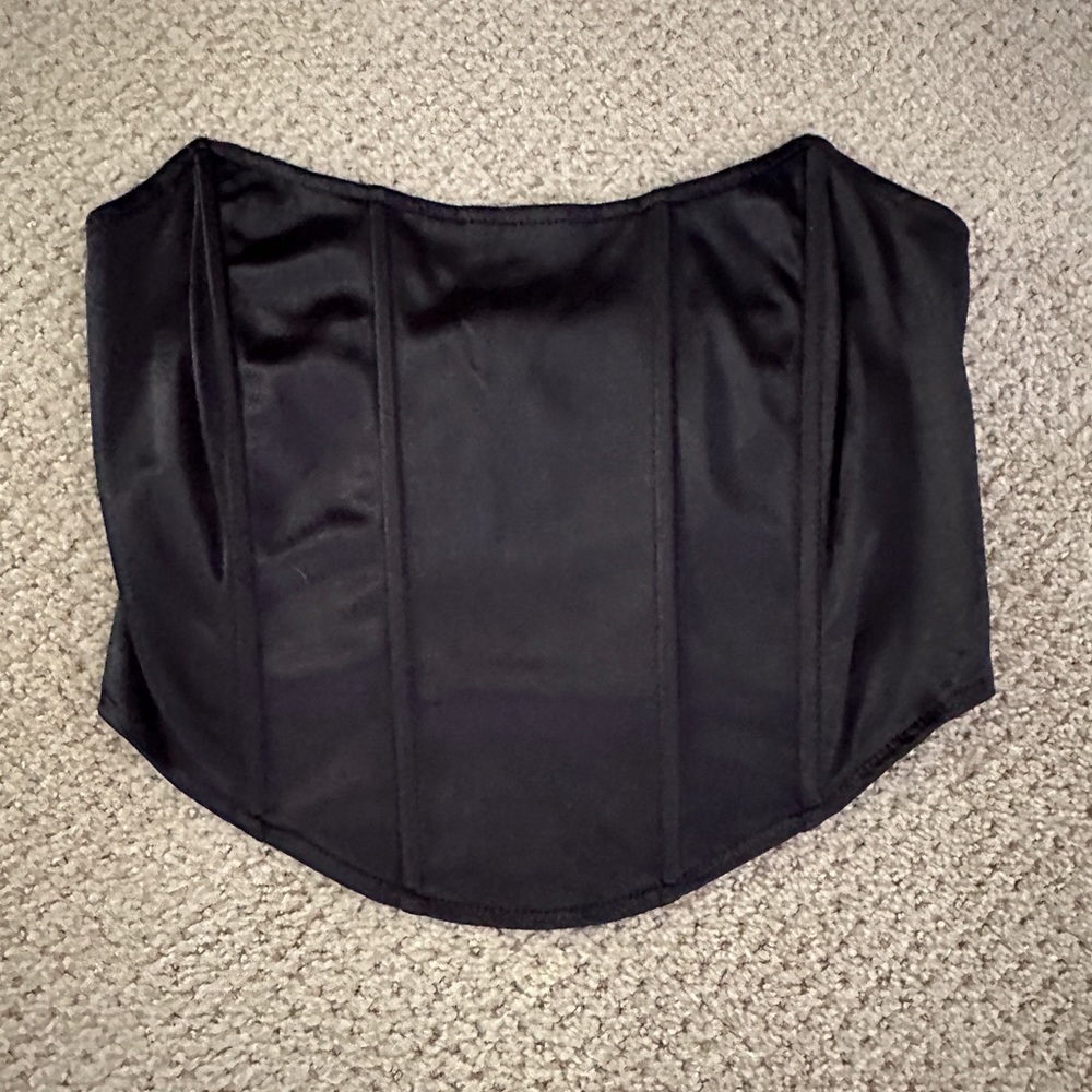 Black crop top